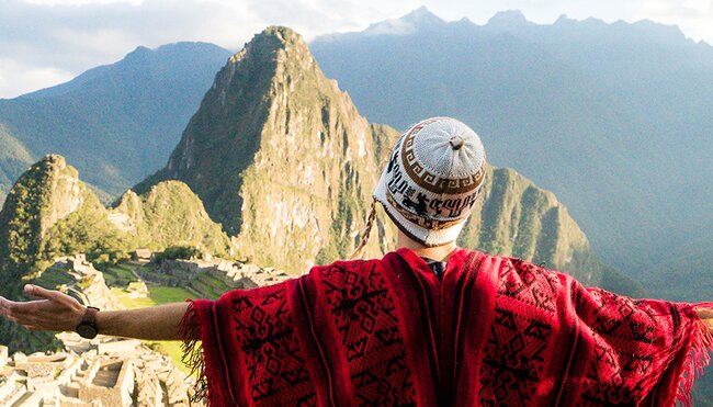 GSAI-essential-peru-machu-picchu-traveller-sunrise