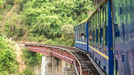 India Nilgiri Mountain Railway