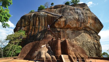 sri lanka sigiriya lion rock fortress