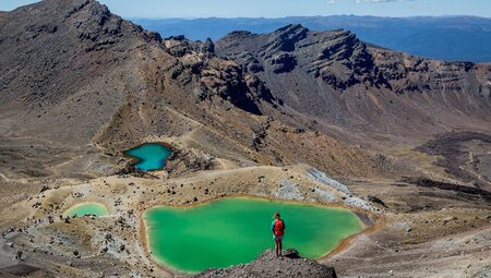 Emerald Pools along Tongariro Crossing, North Island, New Zealand