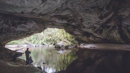 PHSW - People inside Oparara Basin - Kahurangi NP
