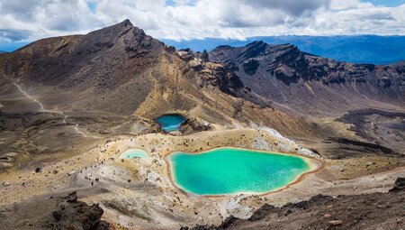 Emerald Lakes and mountain landscape of Tongariro National Park in New Zealand