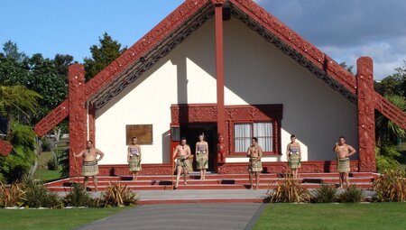 Tūhourangi Ngāti Wāhiao people in the Whakarewarewa Maori village