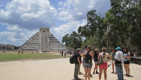 QBPN - Group tour of Chichen Itza, Mayan Ruins