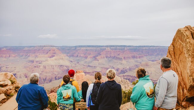 Grand Canyon's Ooh Aah Point with a lookout