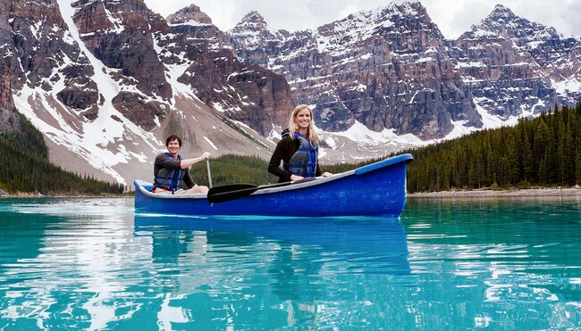 Real Canada 18 to 29s style with Intrepid Travel