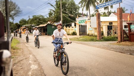 Soksabike social cycling tour of Battambang's countryside