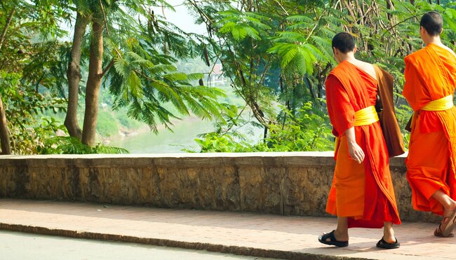 Laos monks