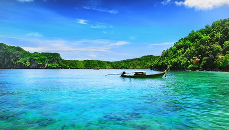 Relax on the beaches or Thailand on a Phuket Sailing Adventure