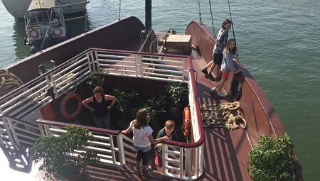 Enjoy beautiful Vietnam with other like-minded families and children