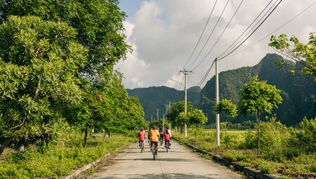 Cycling tour of the Ninh Binh countryside with family in Vietnam