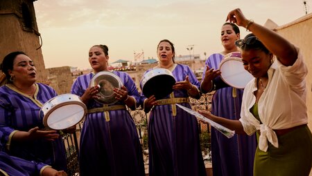 The music of the B'net Houariyat in Riad Aladdin