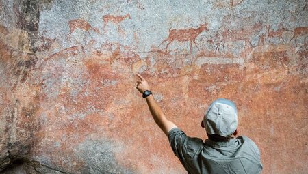 Intrepid Travel Zimbabwe Bulawayo rock paintings
