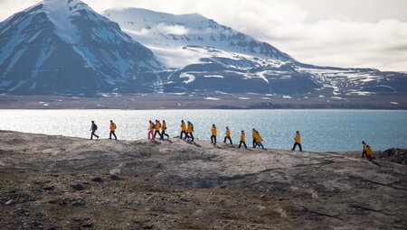 Svalbard Explorer: Best of High Arctic Norway in Depth