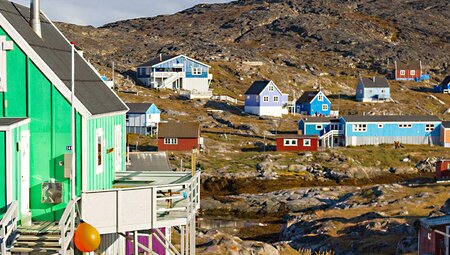 Greenland Explorer: Sail and Soar the Alpine Arctic (Ultramarine)
