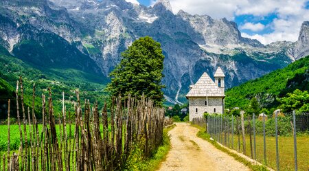Albaniens Highlights erwandern