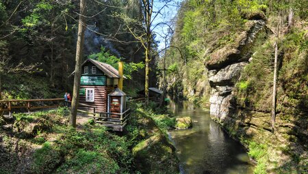 Tiefe Schluchten & bizarre Felsen - Wandern in der Sächsischen Schweiz