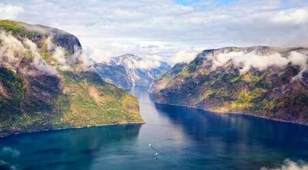 Norwegens tiefste Fjorde und höchste Berge erwandern