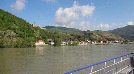 Schiff auf der Donau