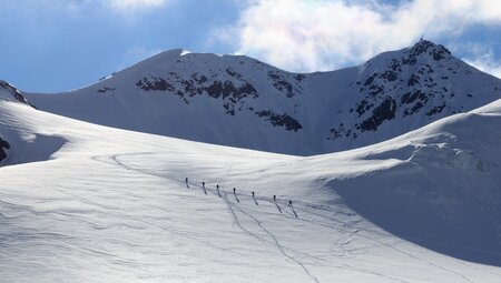 Skitouren zu den Pitztaler Gletschergipfeln mit Wildspitze (3.772 m)