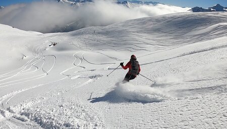 Leichte Skitouren für Genießer im Obernbergtal mit Wellnesshotel