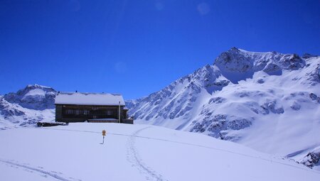 Skitouren im Oberengadin - Die Jenatschhütte im Val Bever