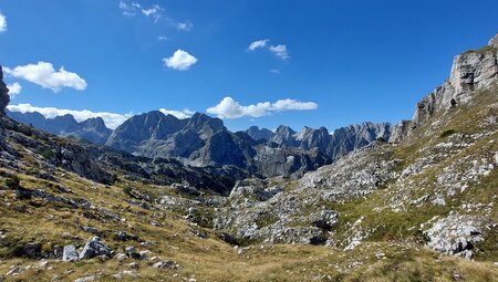 Peaks of the Balkans 8 Tage - Grenzenlos zwischen Albanien und Montenegro wandern Peaks of the Balkans 8 Tage - Grenzenlos zwischen Albanien und Montenegro wandern