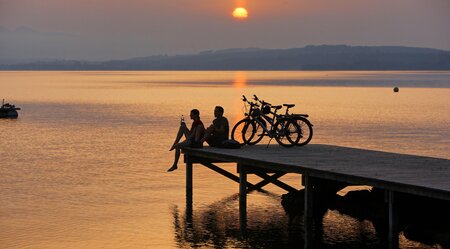 Aare Radweg- Sonnenuntergang am Steg