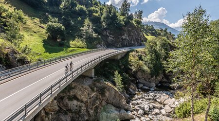 Schweiz Straße durch die Berge