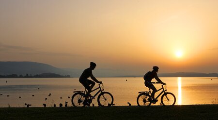 MIttelland-Route bei Sonnenuntergang