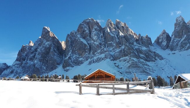 Schneeschuhwandern im Südtiroler Villnösstal