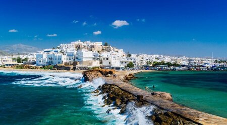 Kykladen - Santorini & Naxos mit Komfort