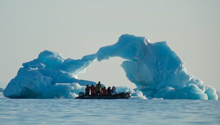 Spitzbergen Umrundung - Kvitøya, Im Reich von Eisbär & Eis