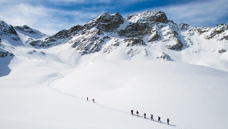 Kombinierter Tiefschnee- und Skitourenkurs in den Stubaier Alpen