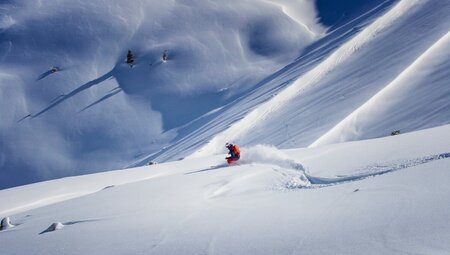 Kombinierter Tiefschnee- und Skitourenkurs in den Stubaier Alpen