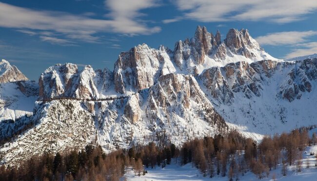 Schneeschuhwandern in den Dolomiten - das Sagenreich der Faneshütte