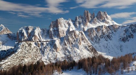 Schneeschuhwandern in den Dolomiten - das Sagenreich der Faneshütte