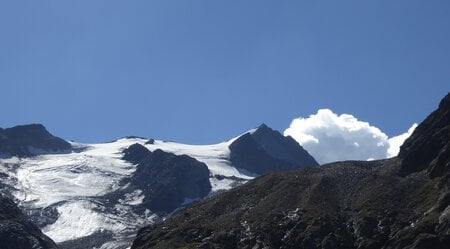 Alpenüberquerung vom Goldenen Dachl Innsbrucks zu Merans Laubengassen
