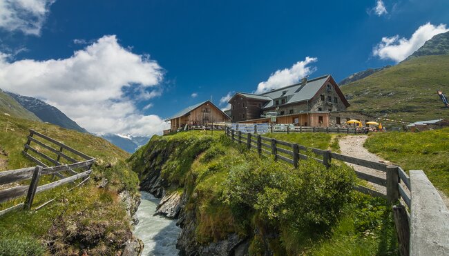 Stubaier Höhenweg - komfortabel von Hütte zu Hütte mit Gepäcktransport