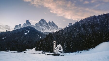 Schneeschuhwandern im Südtiroler Villnösstal