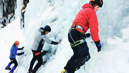 Grundkurs Eisklettern für Einsteiger im Nationalpark Hohe Tauern