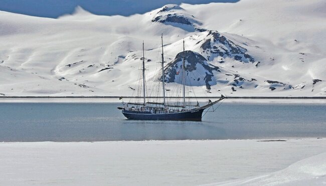 Ski & Sail Spitsbergen
