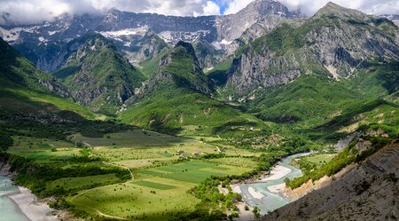 "Hidden Valley" Trek - Homestay Trekking in Südalbanien