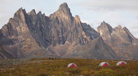Kanadas Patagonien – Trekking Tombstone Mountain