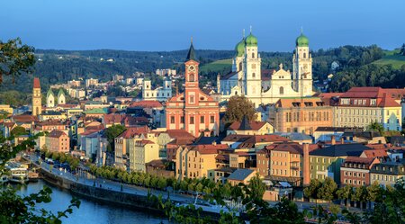 MS SE-MANON  Donau Kurz-Kreuzfahrt mit Rad & Schiff In 5 Tagen von Passau nach Wien und zurück