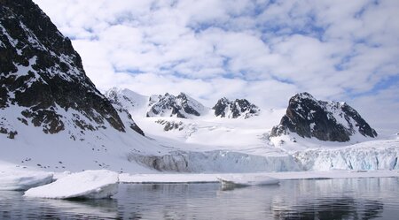Hike & Sail Nordspitzbergen - Arktischer Frühling Spezial