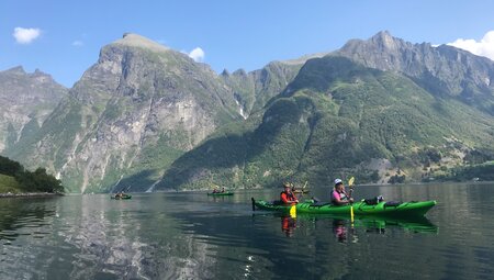Norwegens versteckte Fjorde - Wandern und Kajakfahren