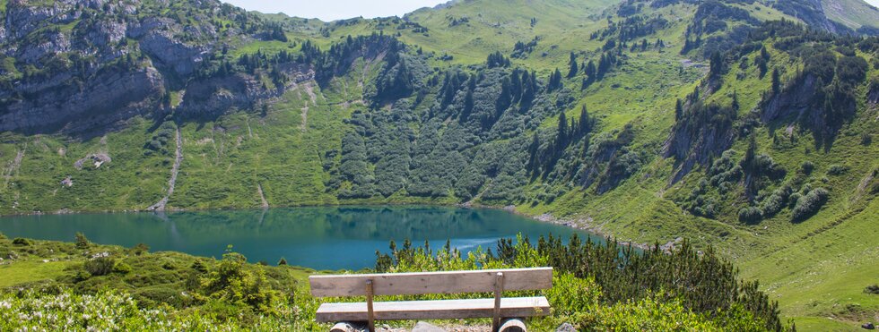 Blick auf den Formarinsee bei Lech in Österreich