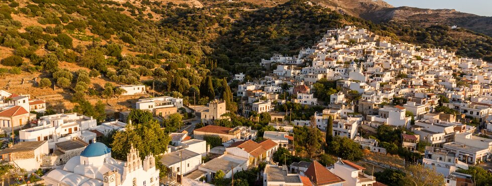 Blick auf das Dorf Filoti, Insel Naxos