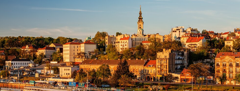 Panorama von Belgrad mit Fluss